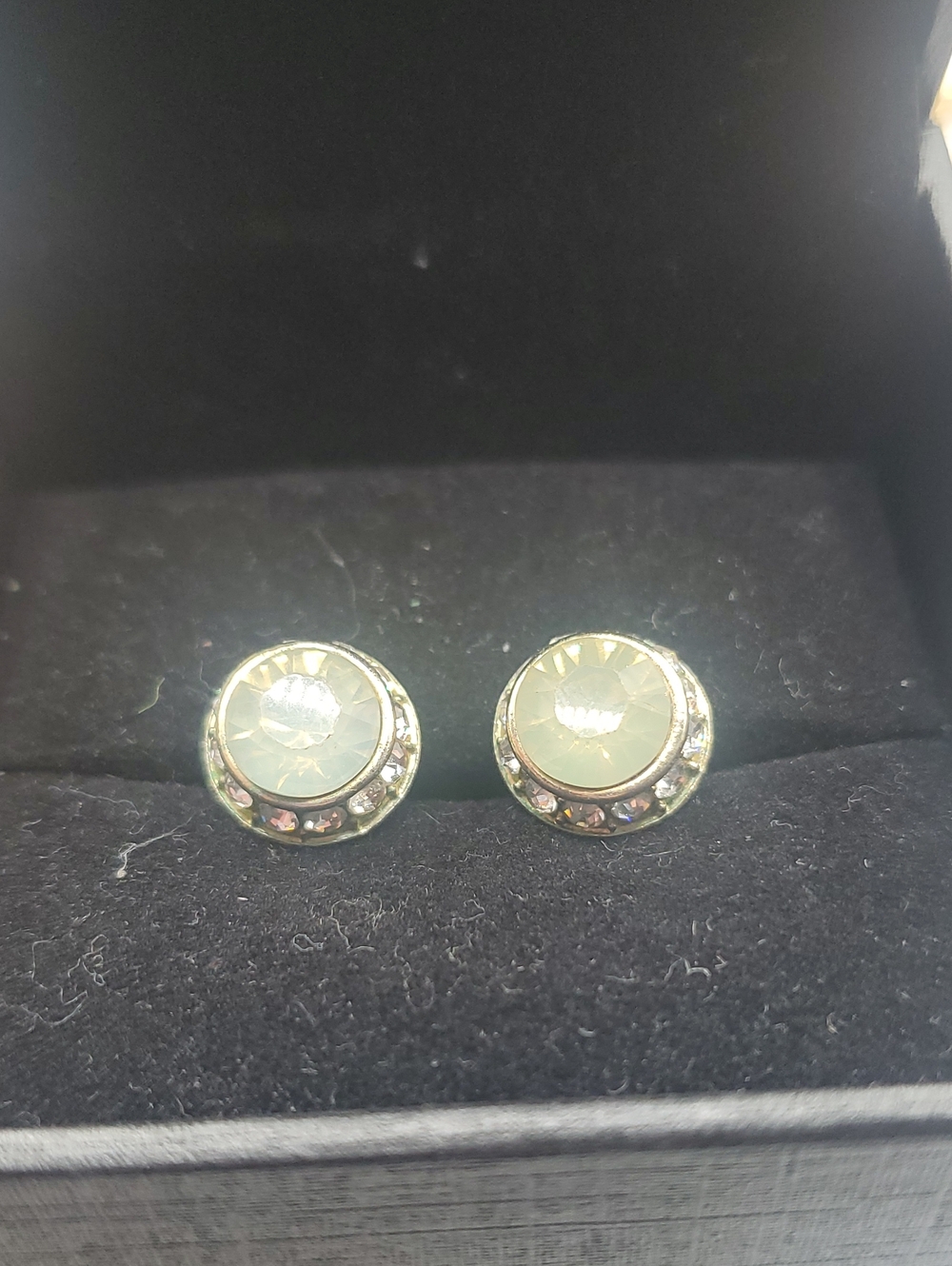 Round Green Crystal Halo Stud Earrings E1116